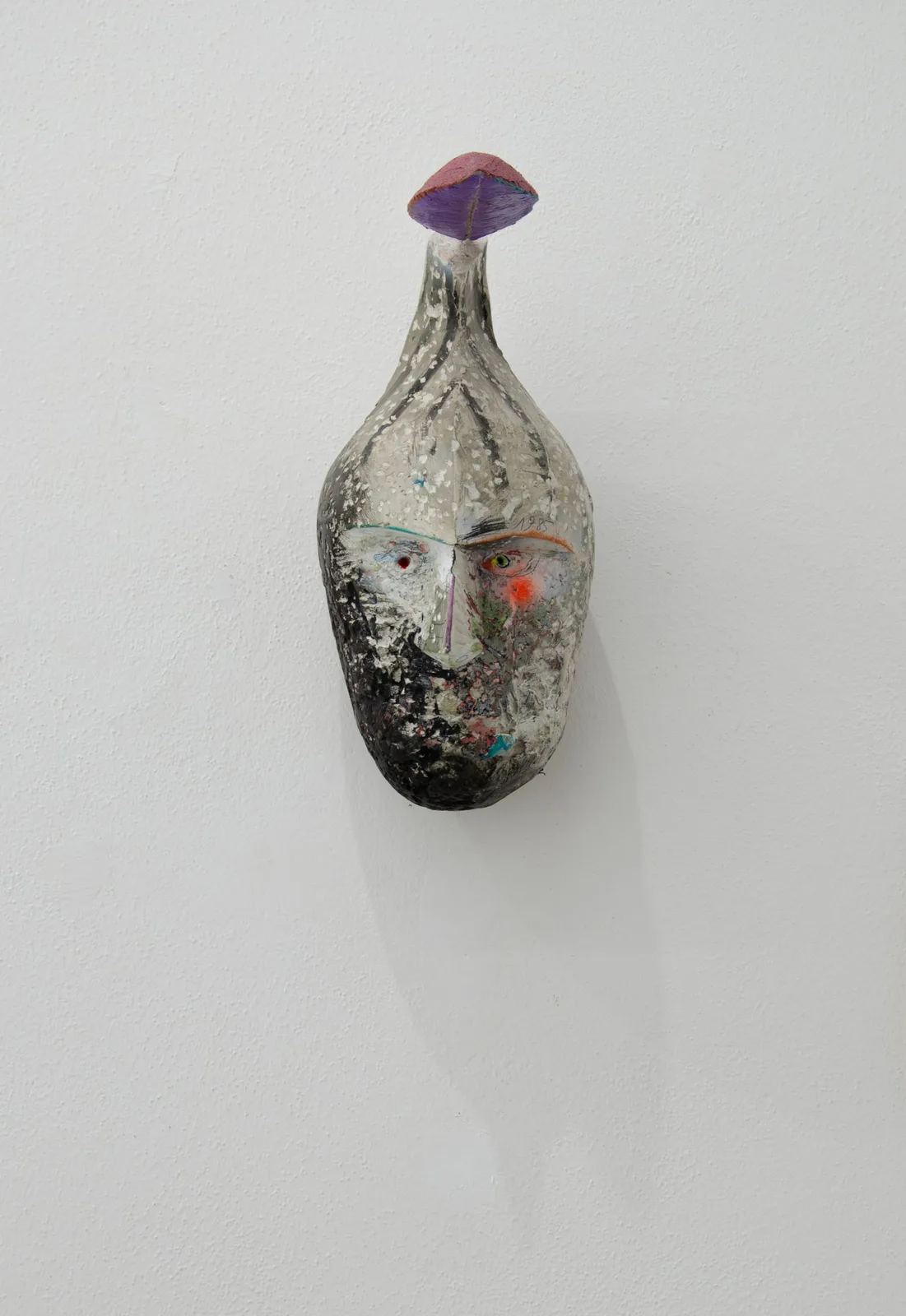 Mattia Barbieri, MÖSTASÚ, 20212022. Plaster, oil, iron · 41 × 16 × 34 cm