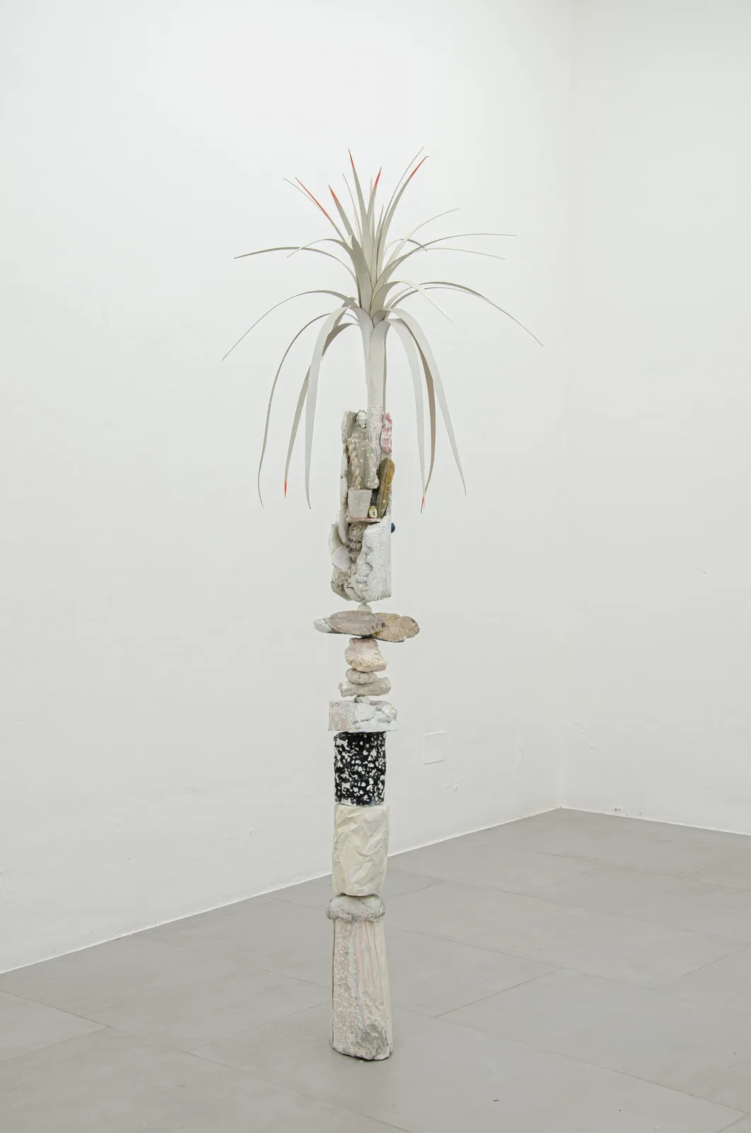 Mattia Barbieri, Tropical: Tropical Tropical Tropical, 2021. Plaster, oil, iron, wood · 222 × 80 × 80 cm