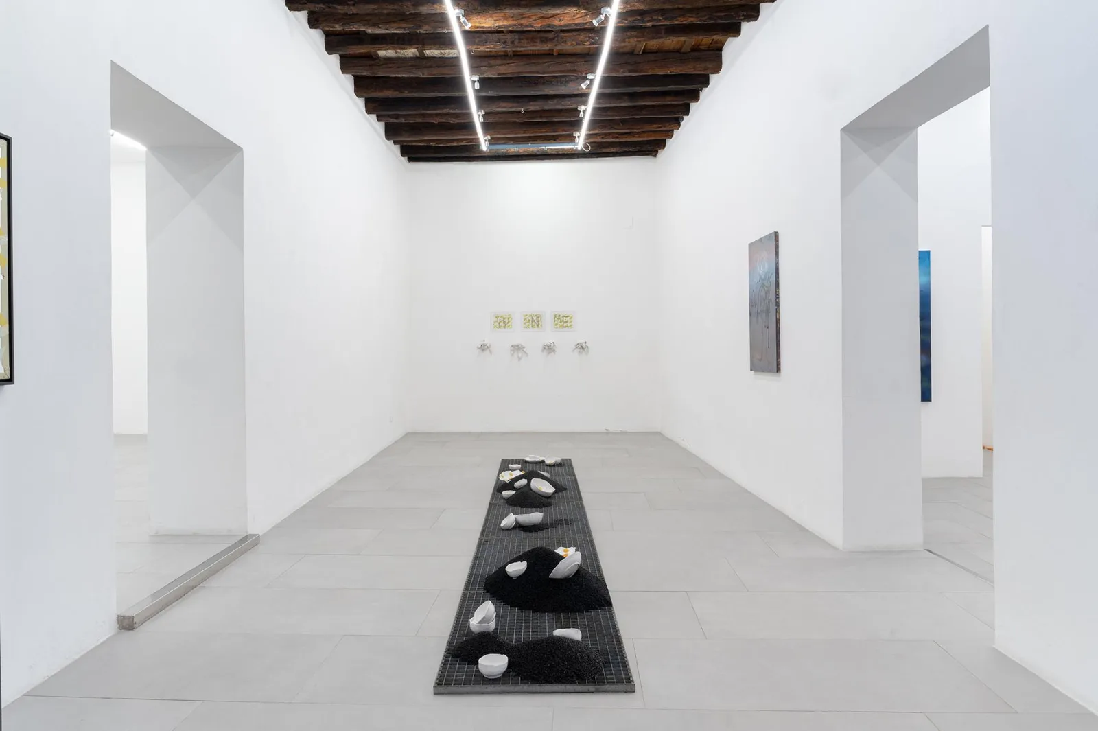 DOUBLE EYE TROUBLE. installation view 9 of 14