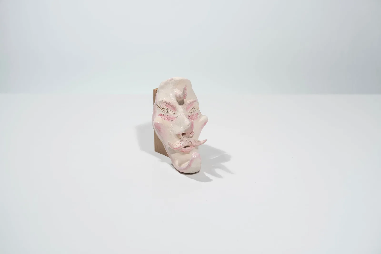 Luigi Presicce, Senza titolo, 2025. Ceramic · 18 × 10 × 10 cm