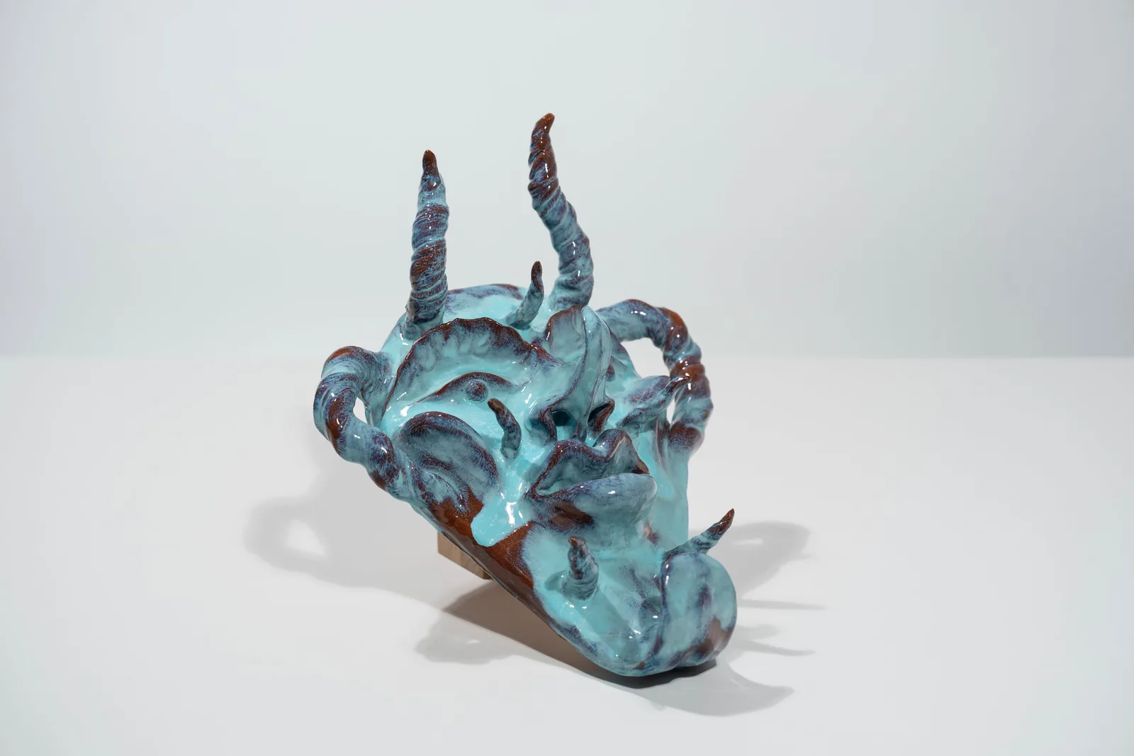 Luigi Presicce, Senza titolo, 2025. Ceramic · 34.5 × 28.5 × 14 cm